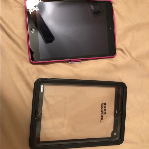 Ipad Mini 3 with Lifeproof and Speck Case - Picture 1 of 5